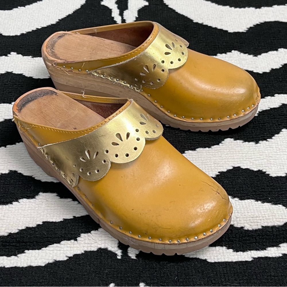 Troentorps Golden Mustard Yellow Wooden Clogs Size 37